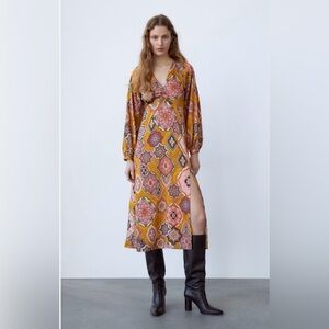 ⭐️NWT Zara Paisley Print Midi Dress⭐️